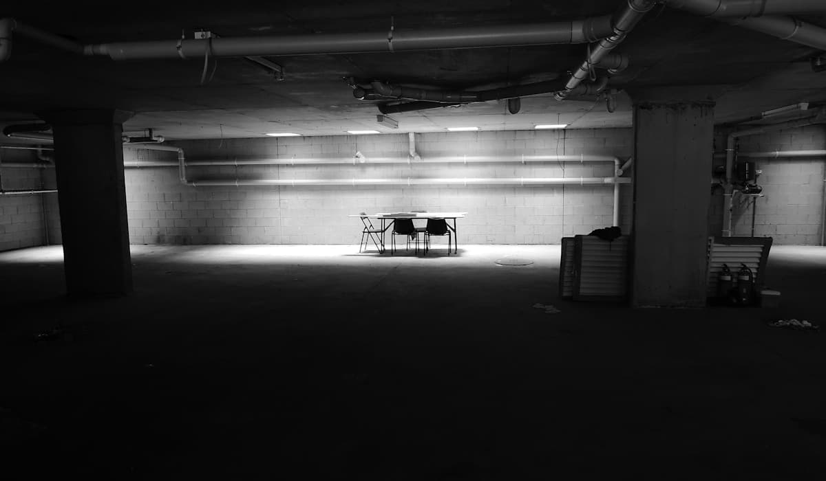 Inomhus vs utomhus förvaring — vad ska du välja?